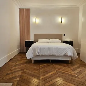 Appartement Highstay Champs Elysees Arc De Triomphe, Paris