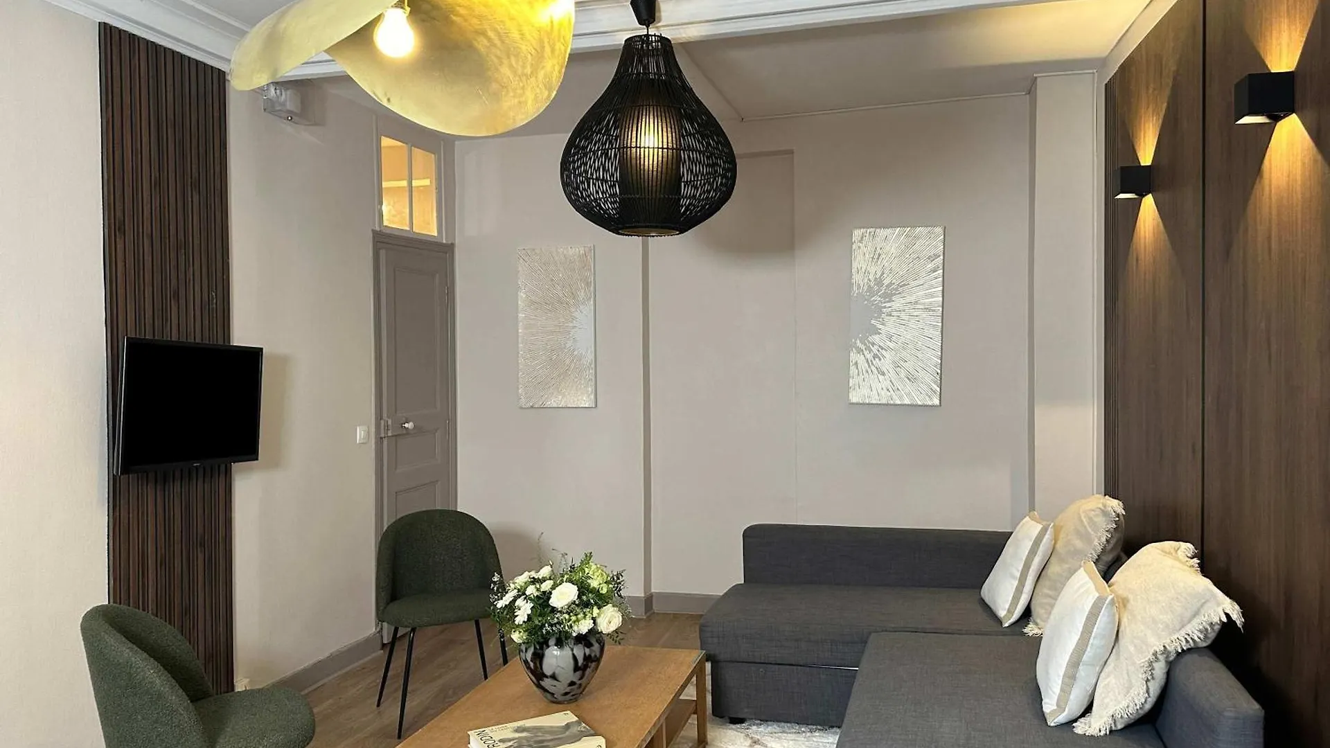 Parisian Family Flat Apartment
