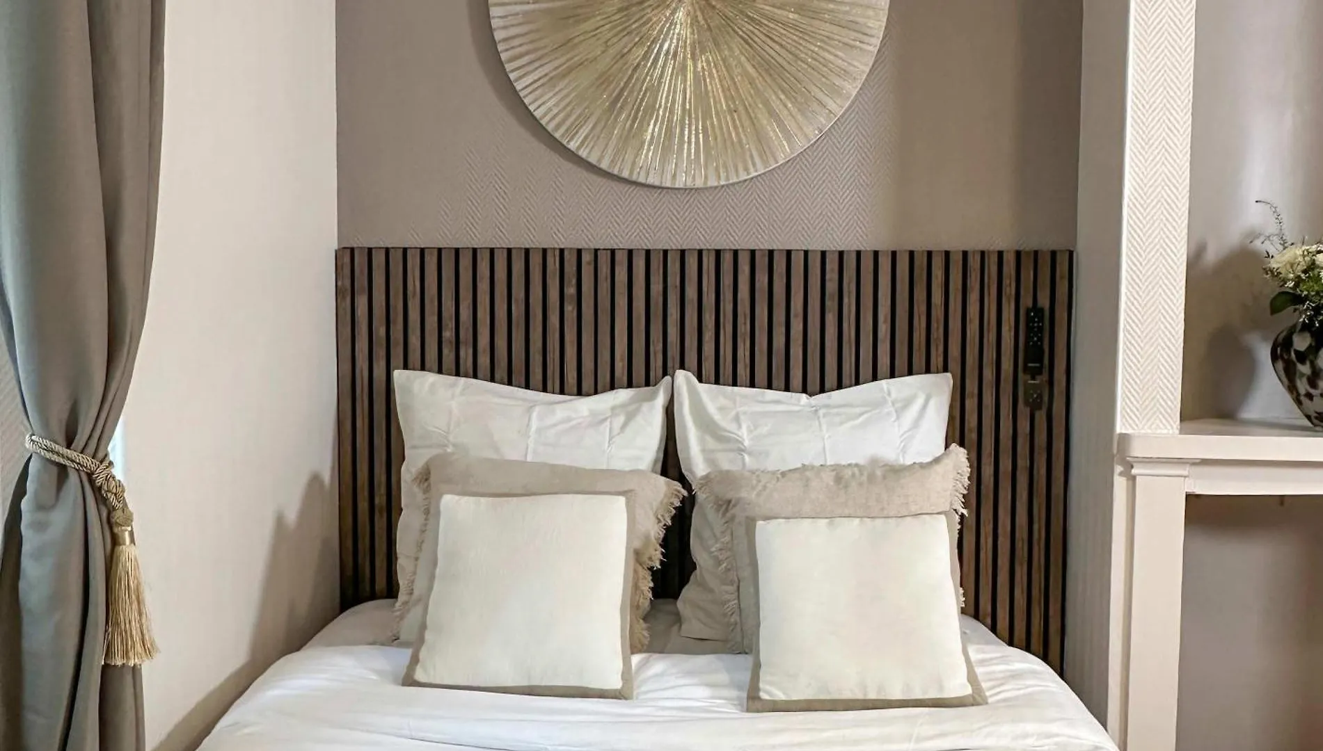 Parisian Family Flat Apartman